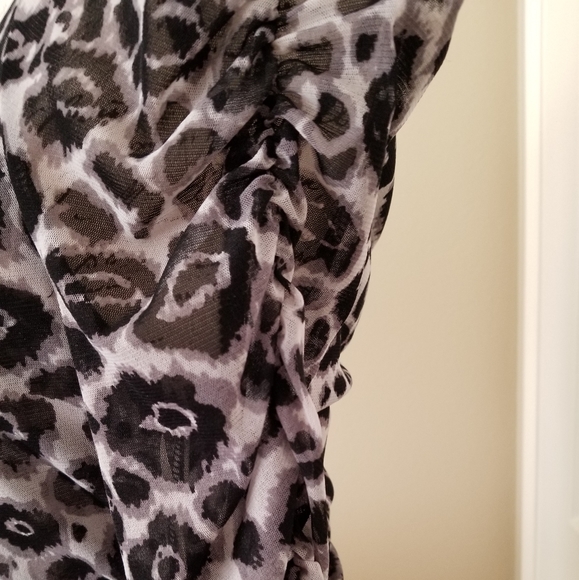 2 for $25 Women's INC Black/Gray Top - Picture 6 of 8